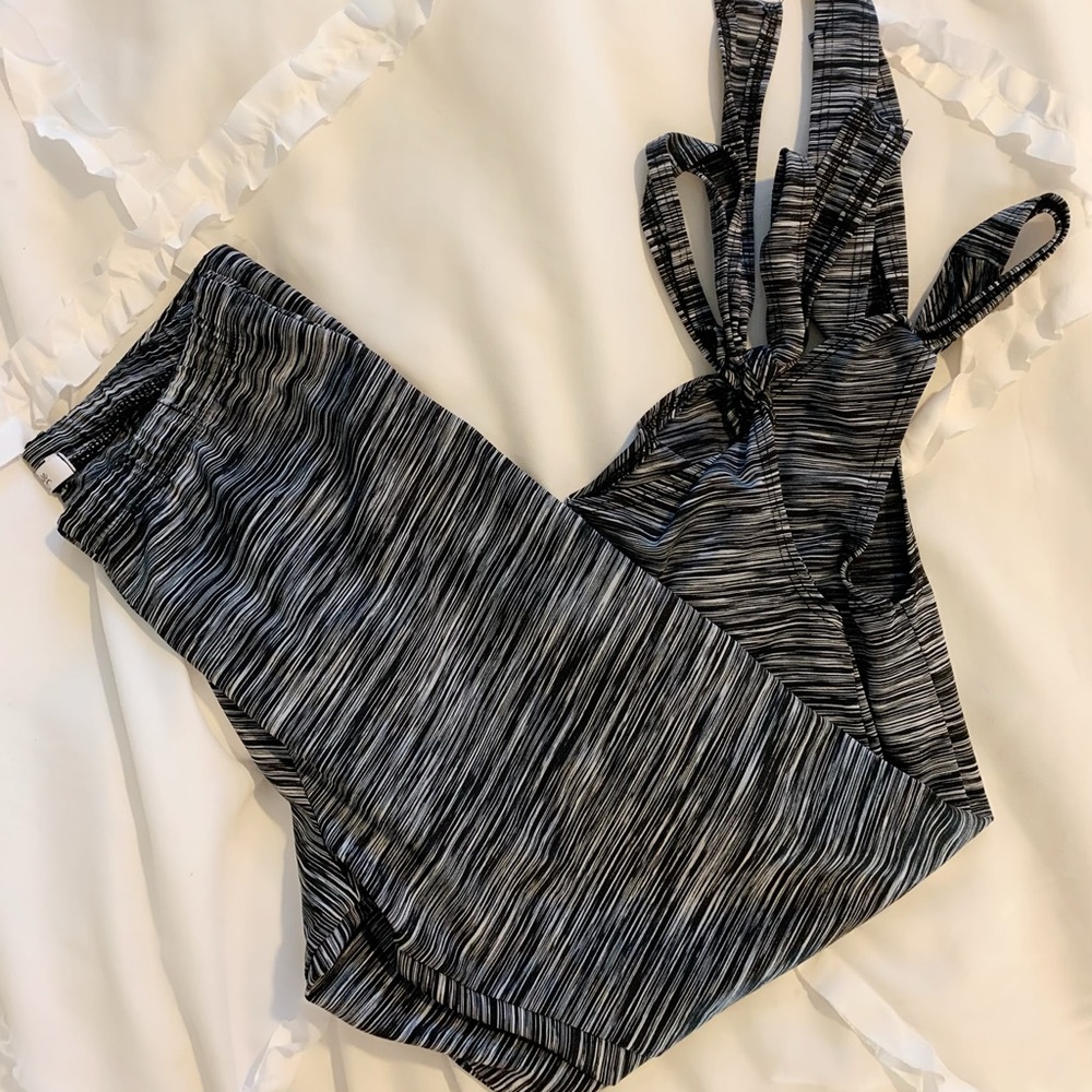 Modern Vintage Gray + White Tie Leggings